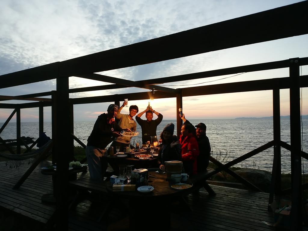 Amakusa West Coast Backpackers Fu-Raibou Pansiyon Dış mekan fotoğraf